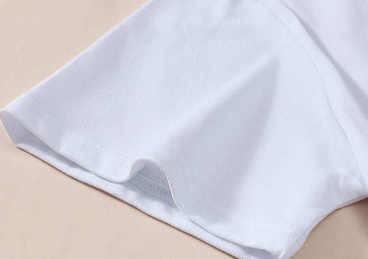 T-shirt z haftem złotego karpia koi